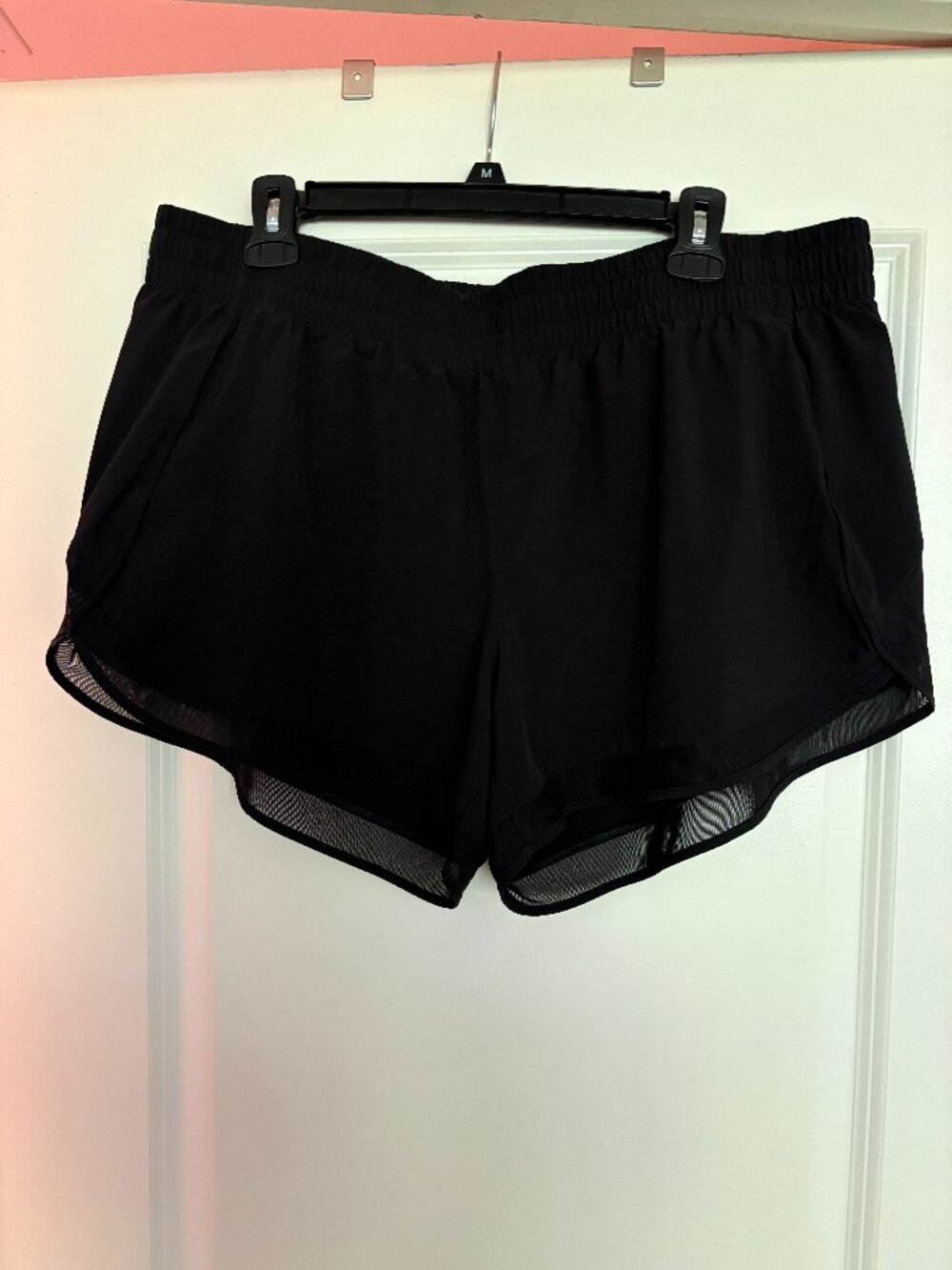 Athleta Mesh Racer Run Shorts, 4", Size XL, Black